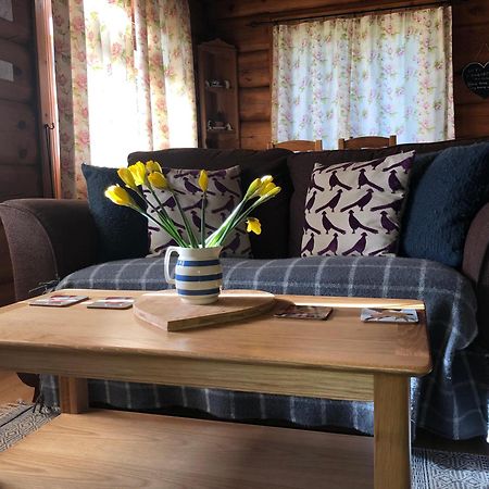 Log Home Village ウルバーストン エクステリア 写真