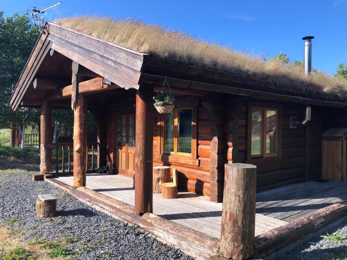 Log Home Village ウルバーストン エクステリア 写真