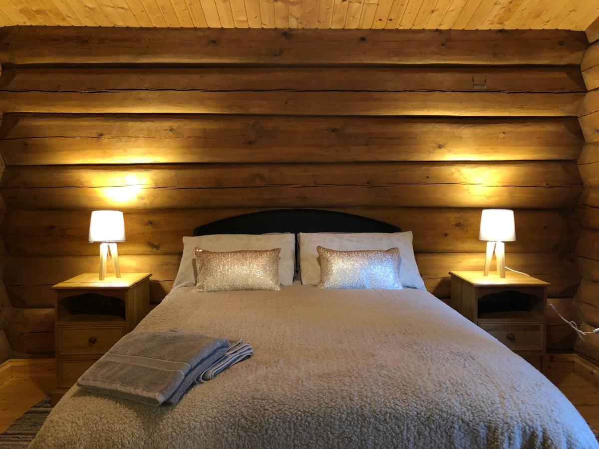 Log Home Village ウルバーストン エクステリア 写真
