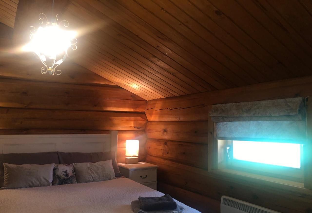 Log Home Village ウルバーストン エクステリア 写真