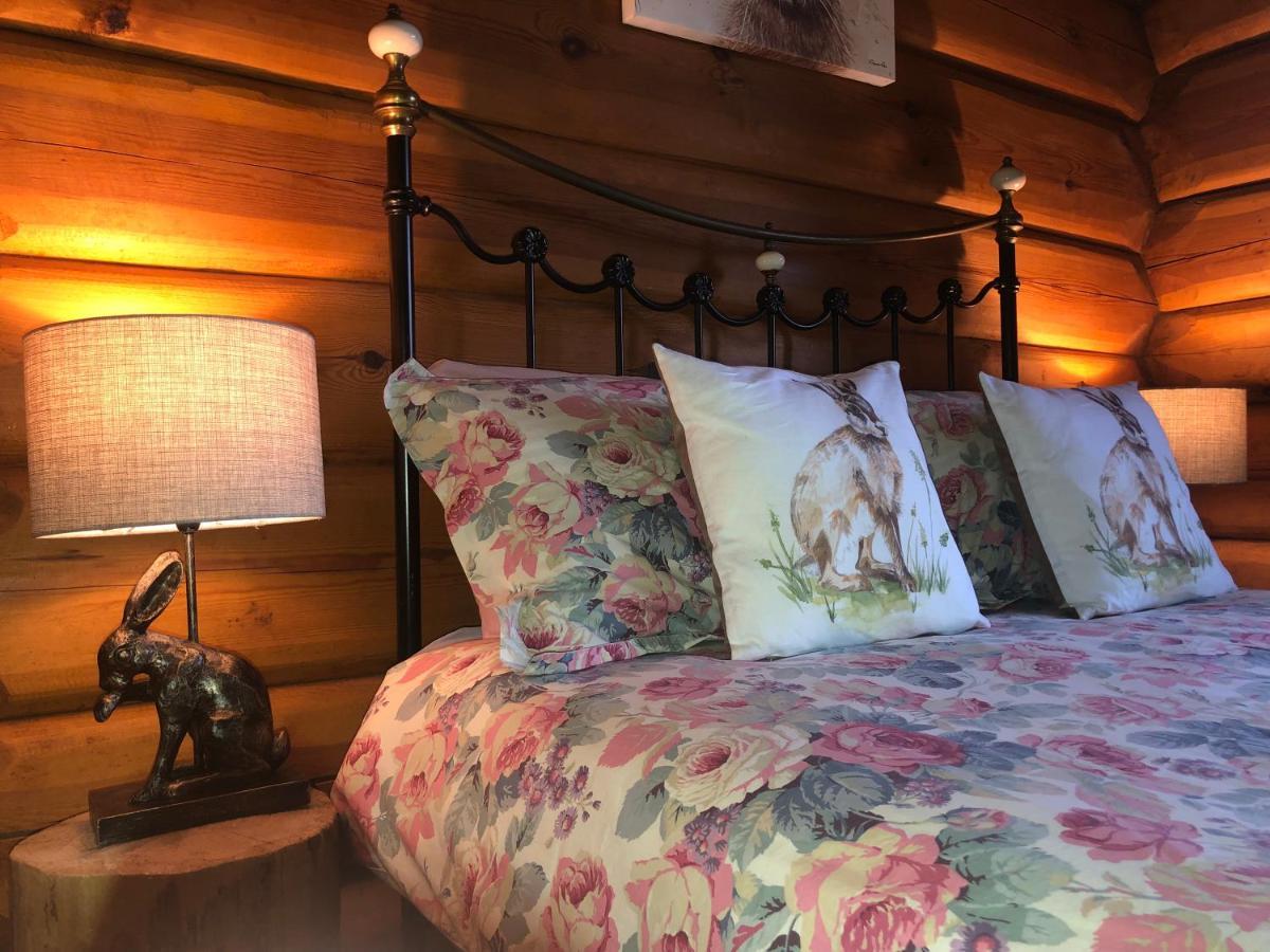 Log Home Village ウルバーストン エクステリア 写真