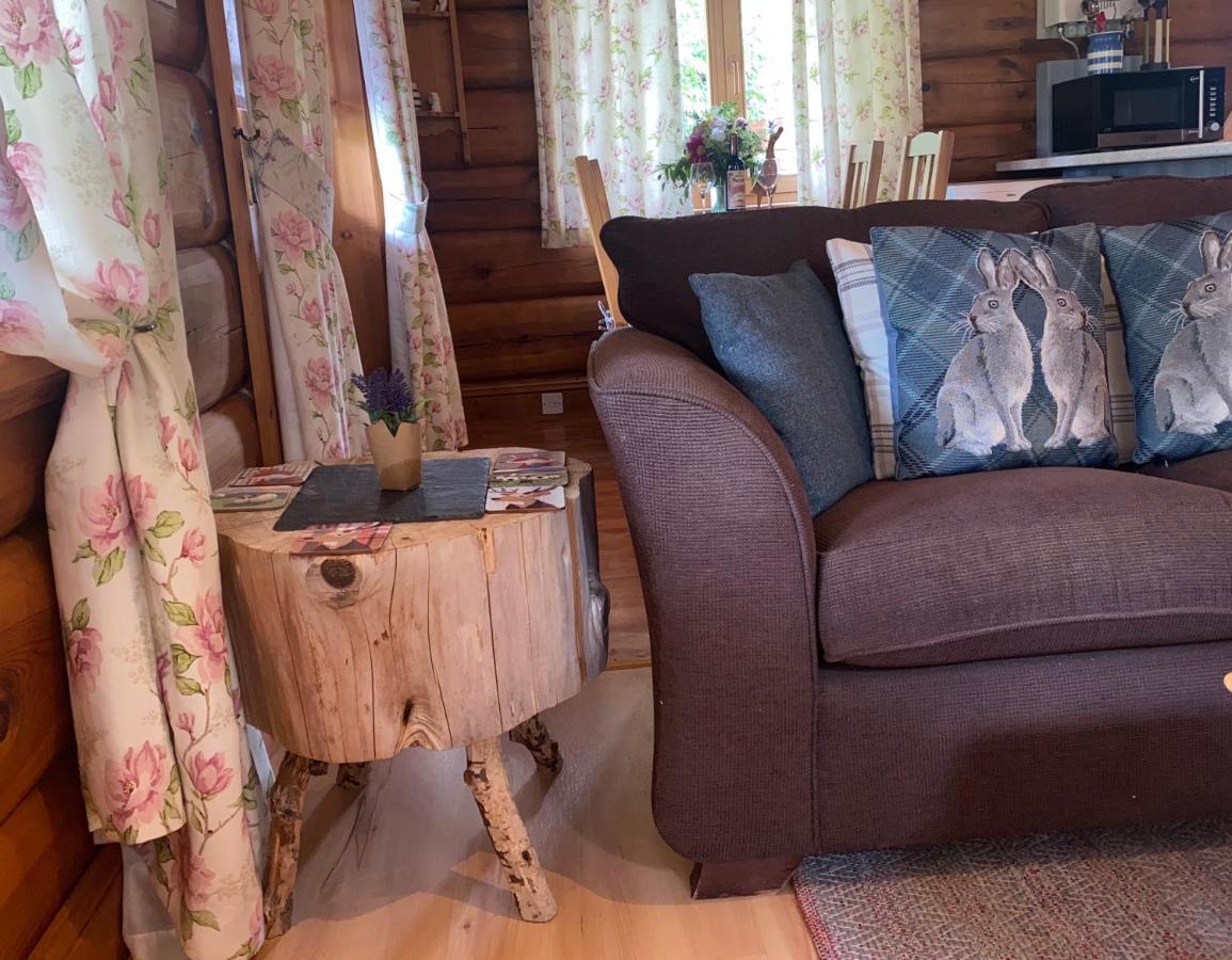 Log Home Village ウルバーストン エクステリア 写真