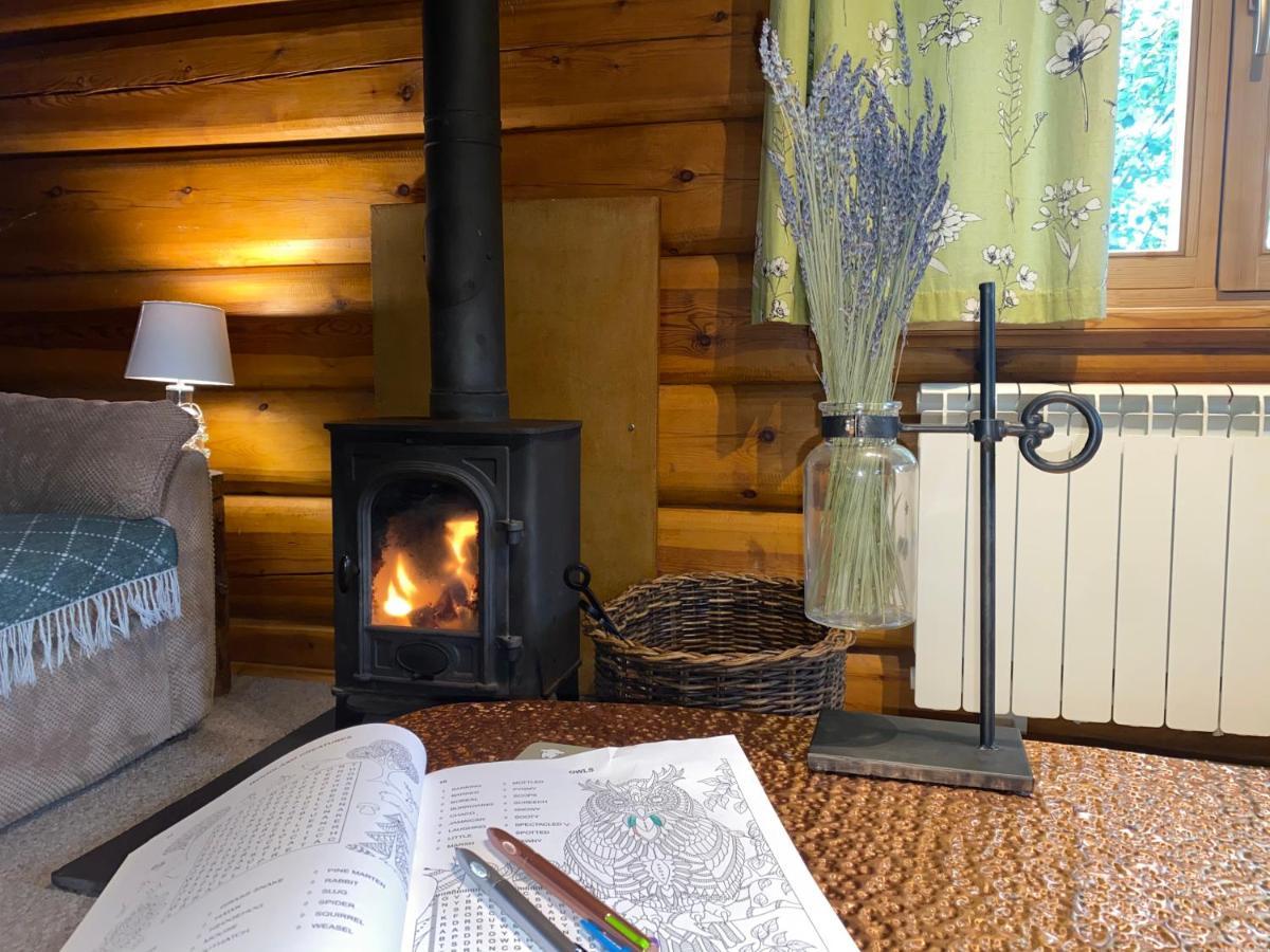 Log Home Village ウルバーストン エクステリア 写真